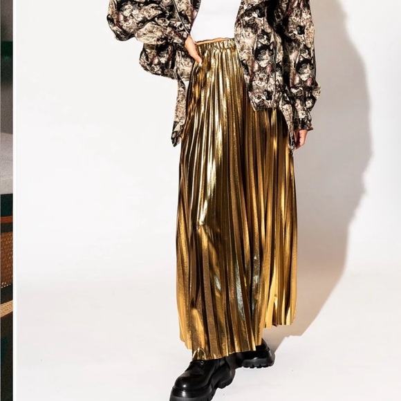 Dressed in LALA Shimmering Gold Pleated Maxi Skirt - Picture 2 of 11